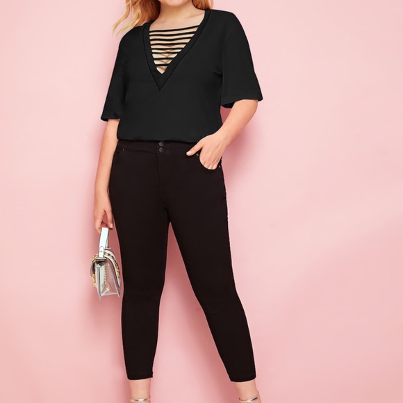 Ladder Cut Tee - Picture 4 of 8